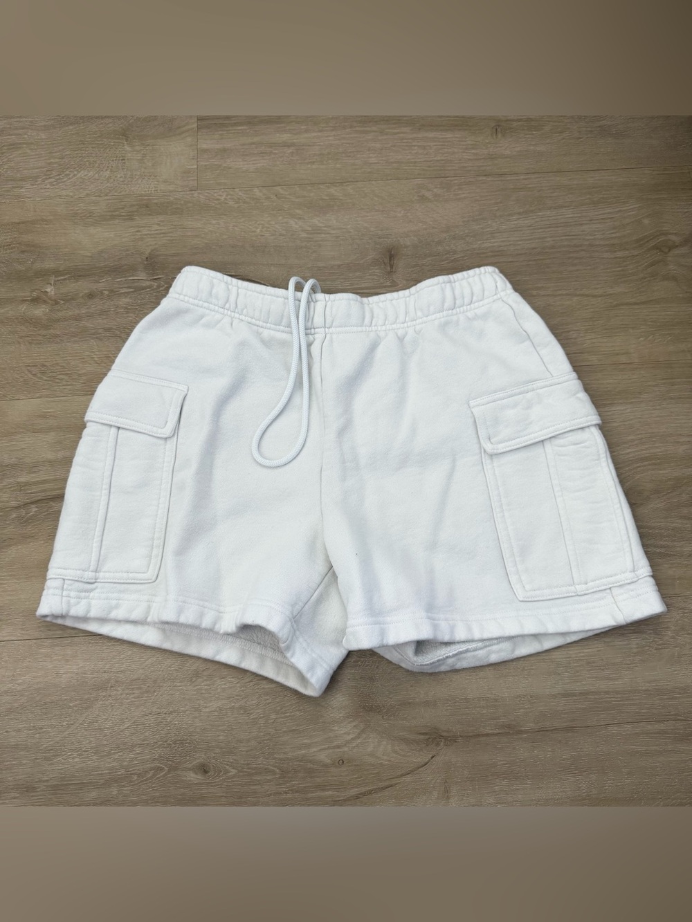 Aritzia Off White TNA Cozy Sweatshorts